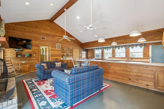 $1,499,000 | 81 James Jarrell Road, Carriere, MS 39426