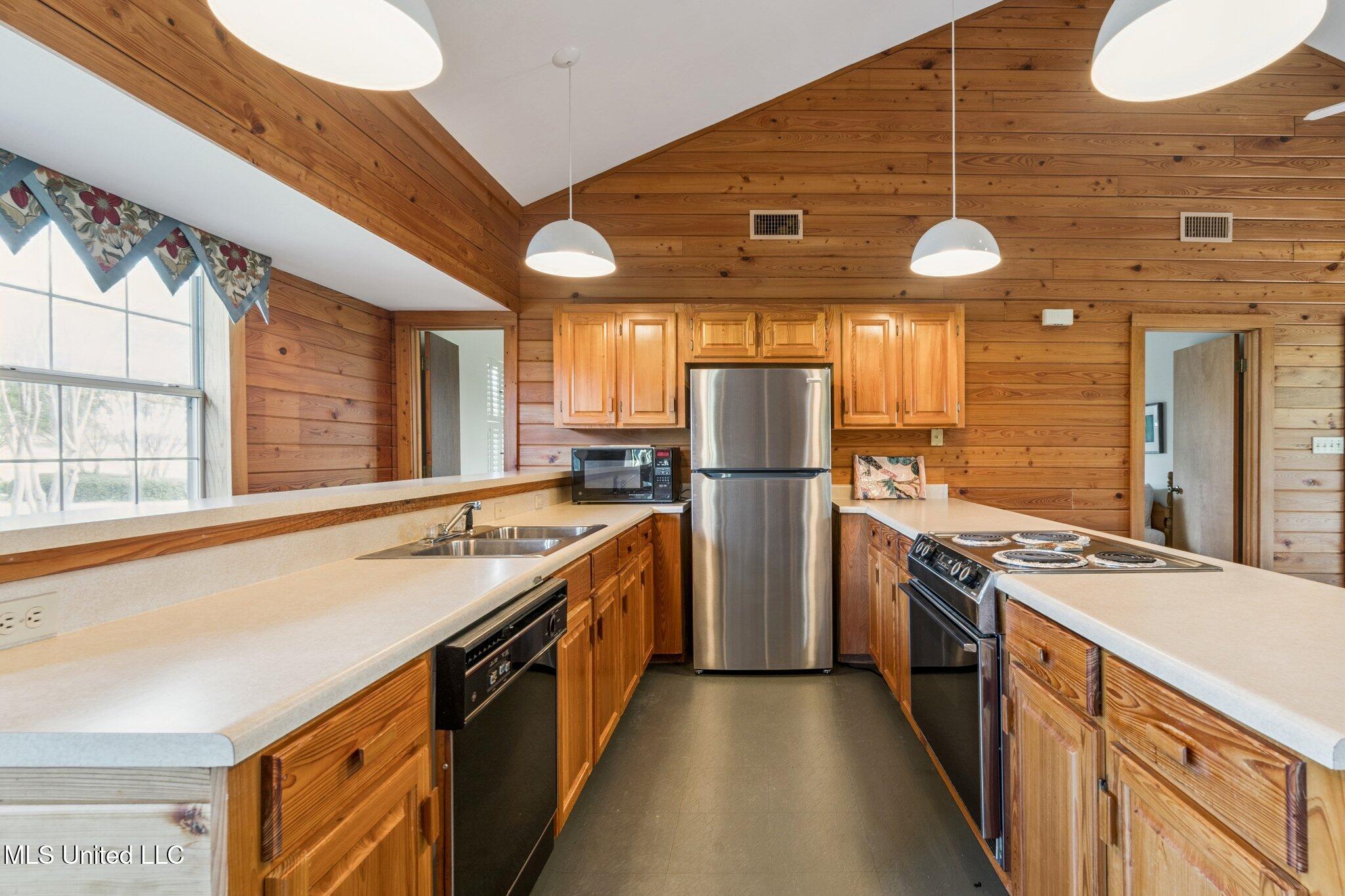 81 James Jarrell Road Carriere, MS 39426 - Photo 27 of 36 024