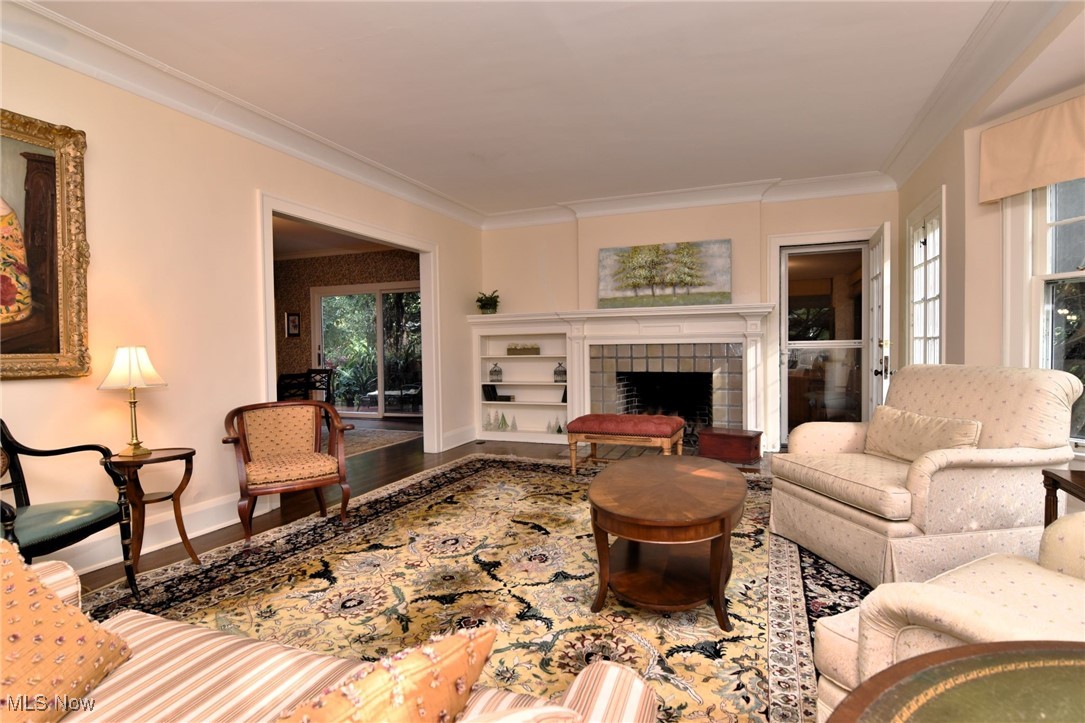 2714 Leighton Road Cleveland, OH 44120 - Photo 5 of 49 Gallery Image 5