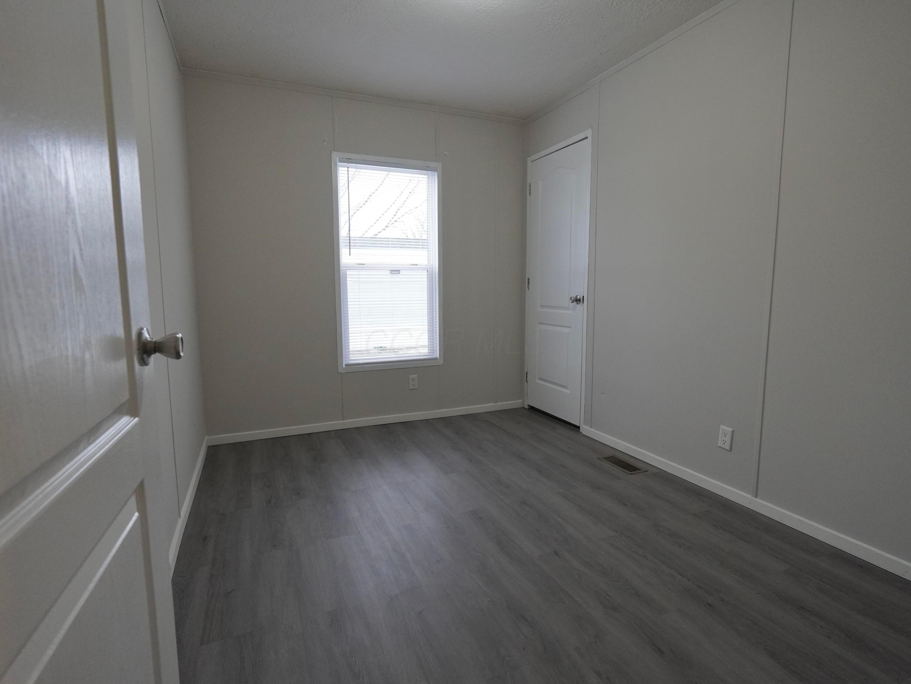 8565 Smith-Calhoun Road, Unit 128 Plain City, OH 43064 - Photo 16 of 22 Bedroom 2