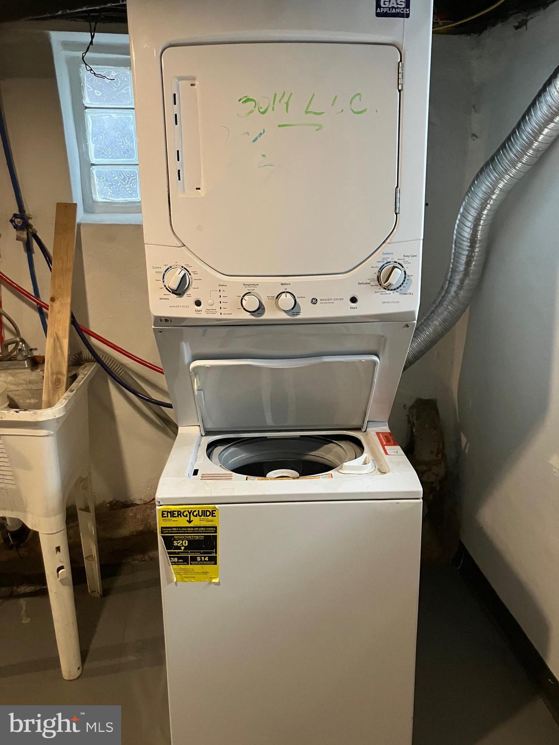 3014 Memphis Street Philadelphia, PA 19134 - Photo 15 of 15 a utility room with dryer and washer