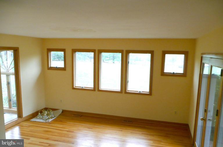 11000 Gaither Farm Road Ellicott City, MD 21042 - Photo 6 of 22 Dining Room