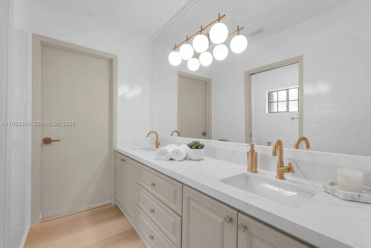 456 Southwest 20th Road, Unit 458 Miami, FL 33129 - Photo 9 of 37 Jack and Jill