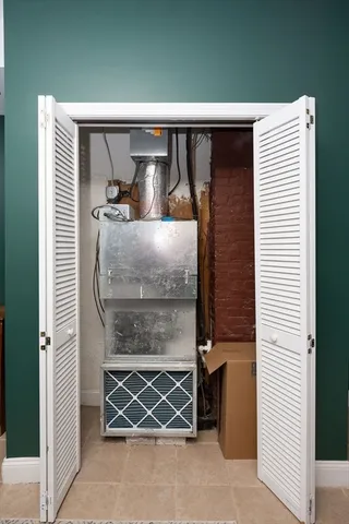 $325,000 | 32 Providence Street, Unit 5, Worcester, MA 01604