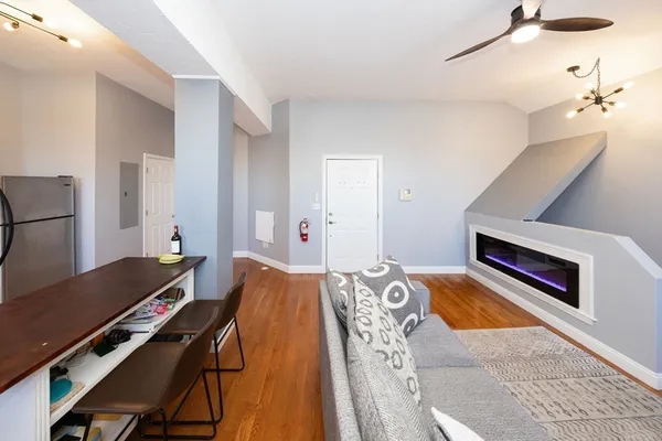 $310,000 | 32 Providence Street, Unit 5, Worcester, MA 01604