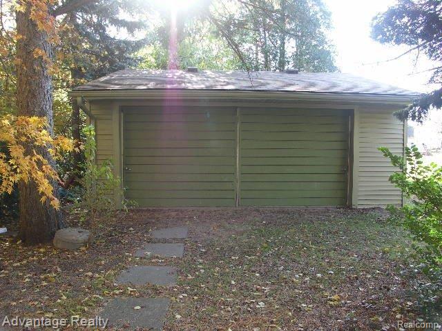 33700 Mulvey Road Fraser, MI 48026 - Photo 8 of 9 PICT0211.JPG