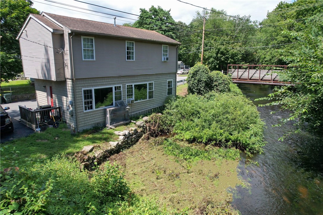 54 River Road Smithfield, RI 02917 - Photo 3 of 27