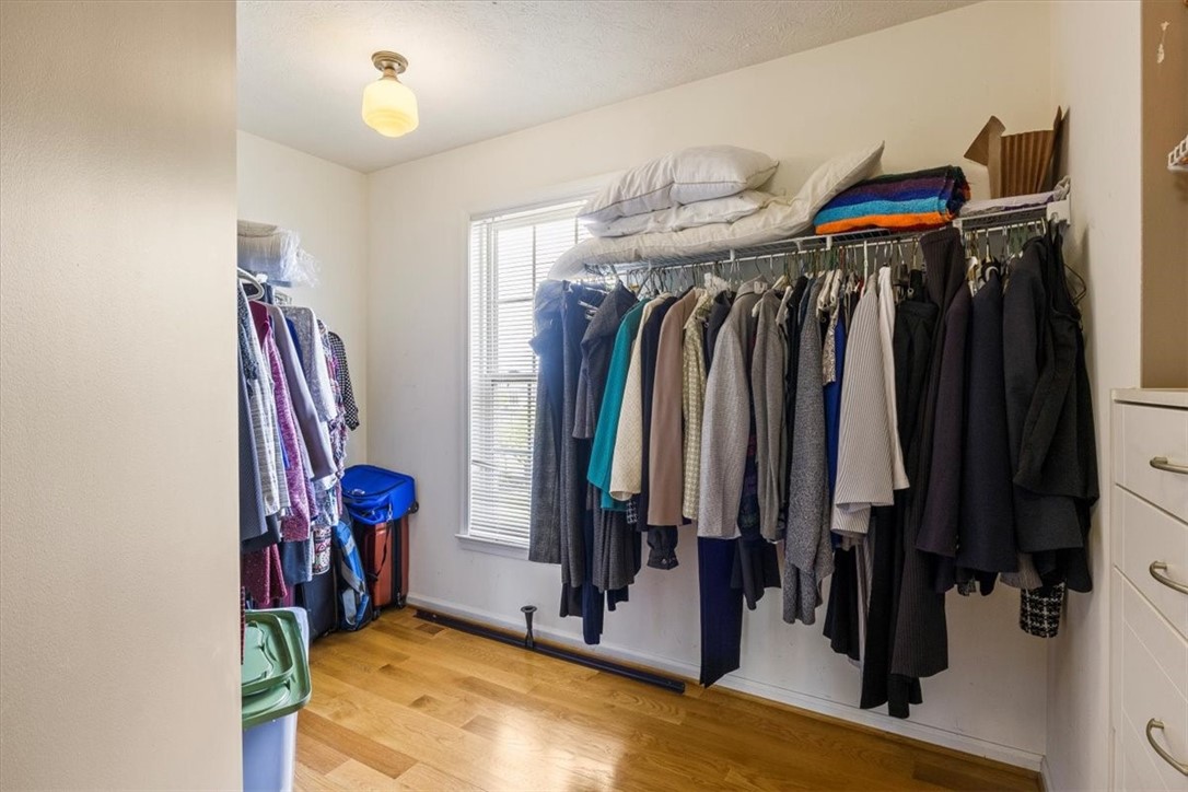 6965 Alydar Circle Victor, NY 14564 - Photo 21 of 44 Primary Walk In Closing