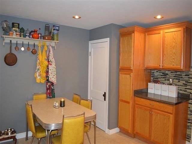 4 Troy Street Nashua, NH 03064 - Photo 7 of 21