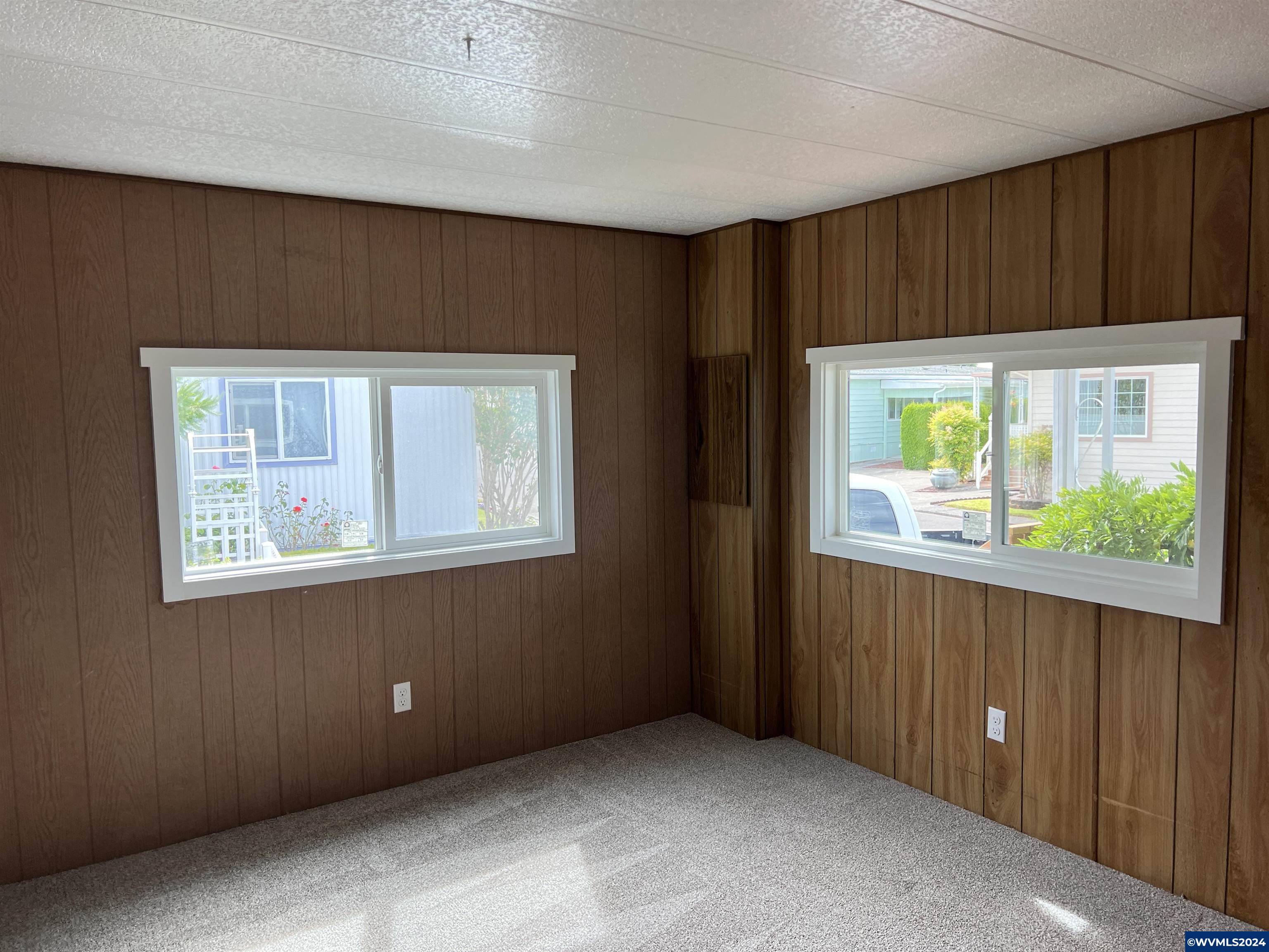 5422 Portland Road Northeast, Unit 72 Salem, OR 97305 - Photo 14 of 22 Gallery Image 14