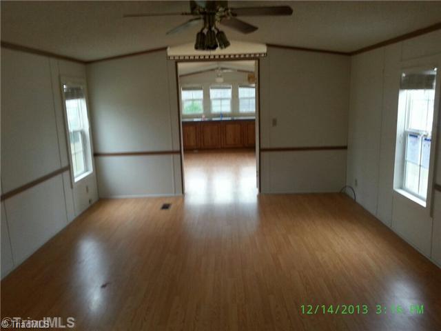 183 Shinault Road Pinnacle, NC 27043 - Photo 3 of 7 Living Room.