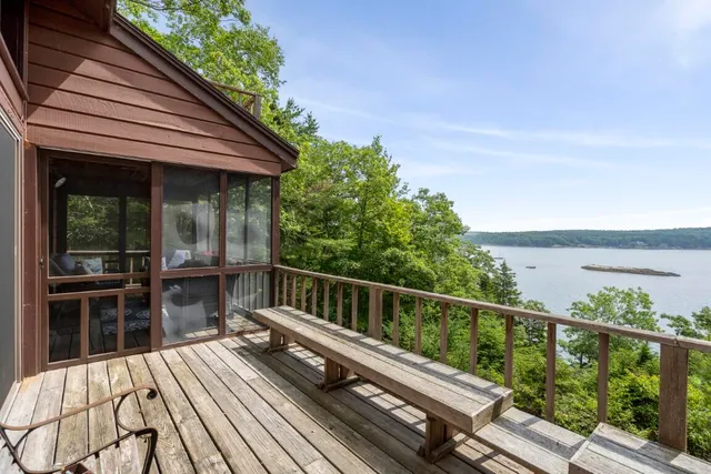 $925,000 | 127 Appalachee Road, Boothbay Harbor, ME 04538