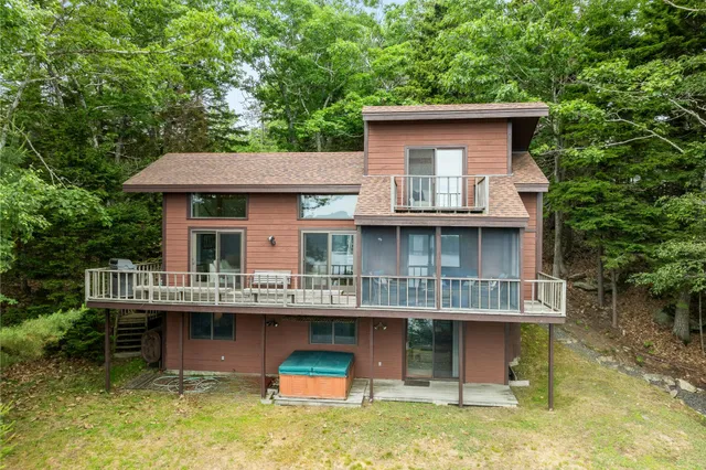 $925,000 | 127 Appalachee Road, Boothbay Harbor, ME 04538