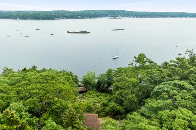 $925,000 | 127 Appalachee Road, Boothbay Harbor, ME 04538