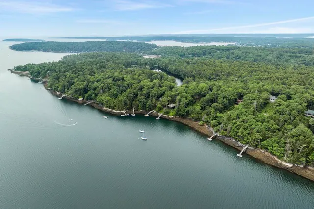 $925,000 | 127 Appalachee Road, Boothbay Harbor, ME 04538