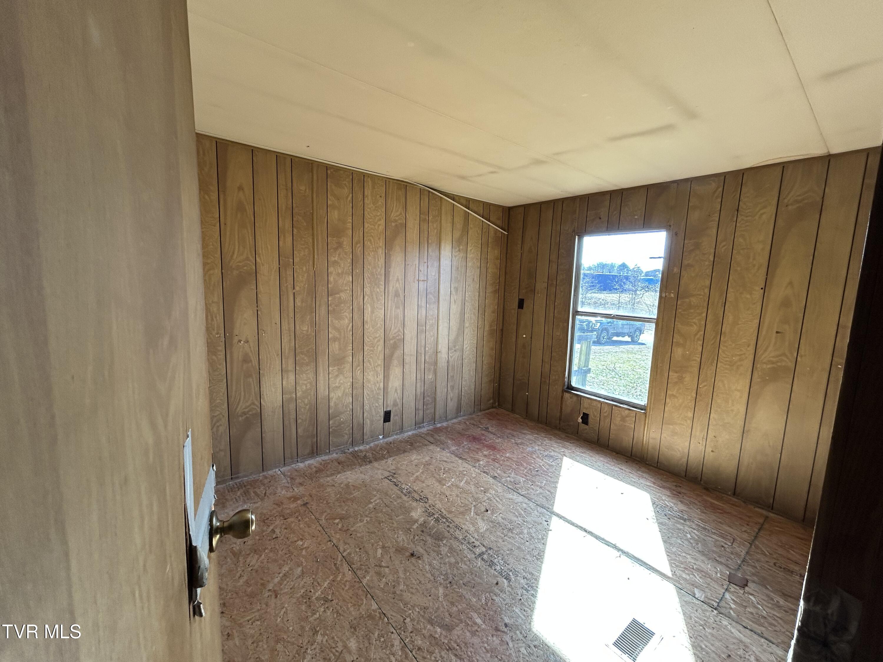 76 Orion Road Afton, TN 37616 - Photo 10 of 19 IMG_4378