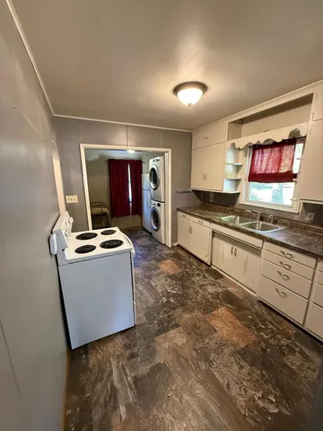 $65,000 | 844 Cedar Avenue, Westbrook, MN 56183