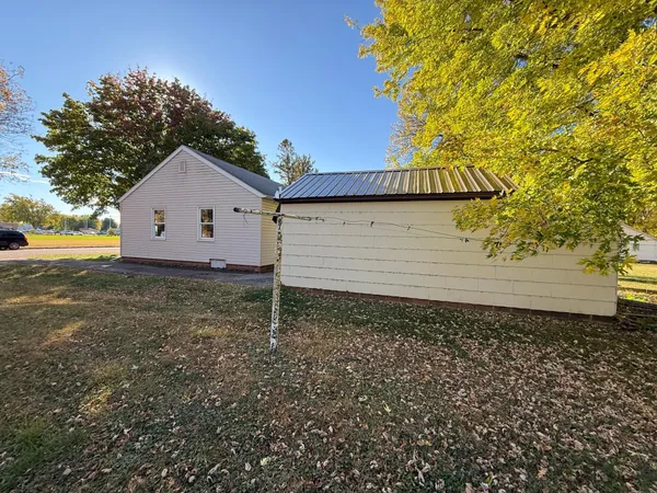 $65,000 | 844 Cedar Avenue, Westbrook, MN 56183