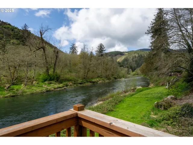 a balcony with an outdoor space