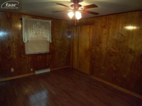 18938 Sharon Road Oakley, MI 48649 - Photo 10 of 13 20174367-9.JPG