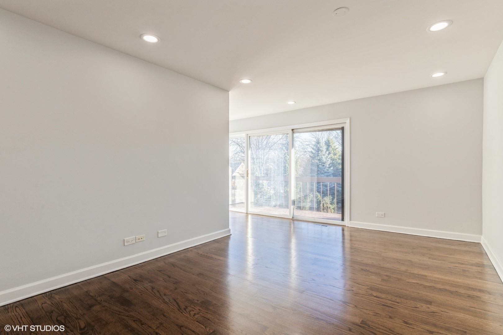 1611 Winnetka Road, Unit 1611 Glenview, IL 60025 - Photo 11 of 23 Gallery Image 11