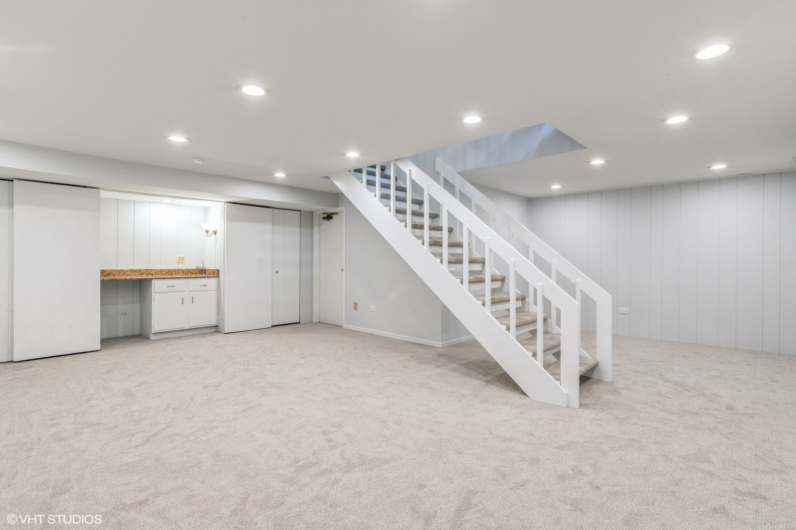 1611 Winnetka Road, Unit 1611 Glenview, IL 60025 - Photo 20 of 23 Gallery Image 20