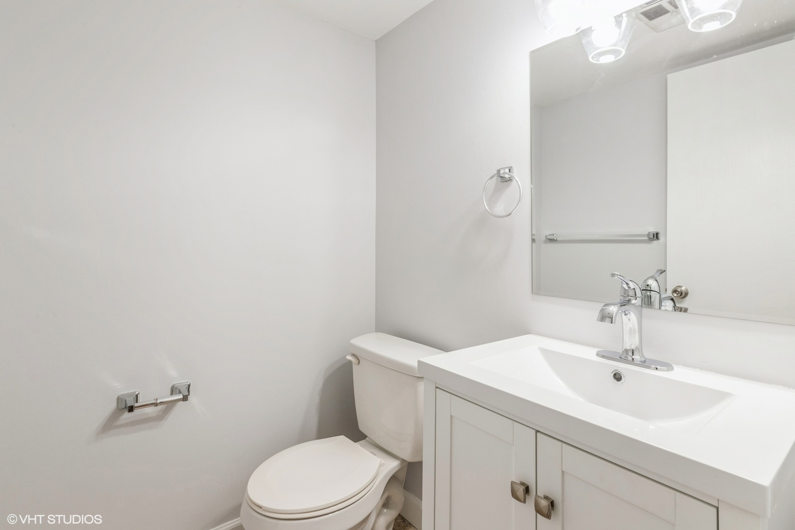 1611 Winnetka Road, Unit 1611 Glenview, IL 60025 - Photo 9 of 23 Gallery Image 9