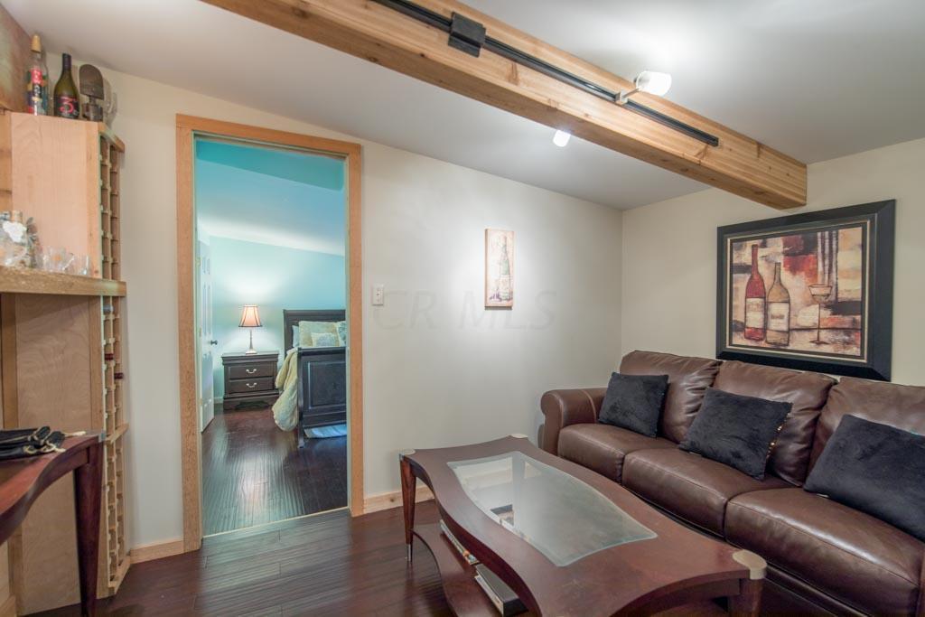 2493 Bristol Road Columbus, OH 43221 - Photo 21 of 39