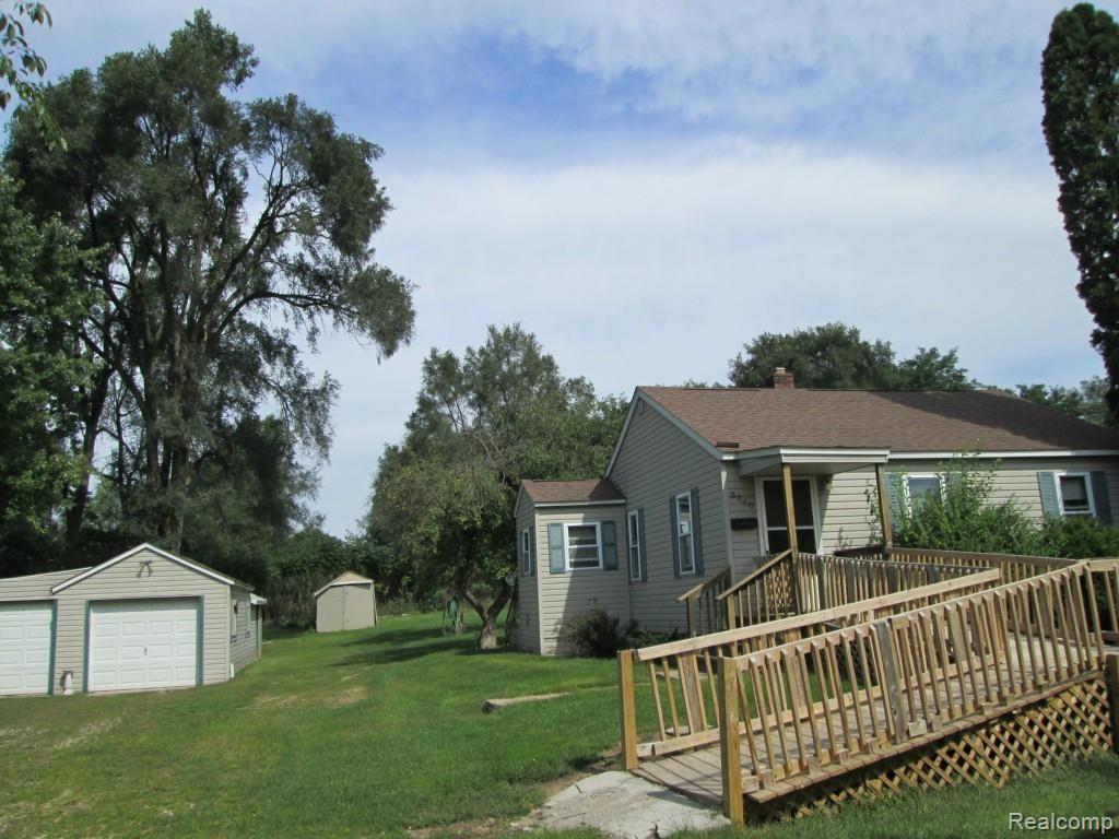 3040 Reeder Road Clarkston, MI 48346 - Photo 4 of 19 Clarkston 010.jpg