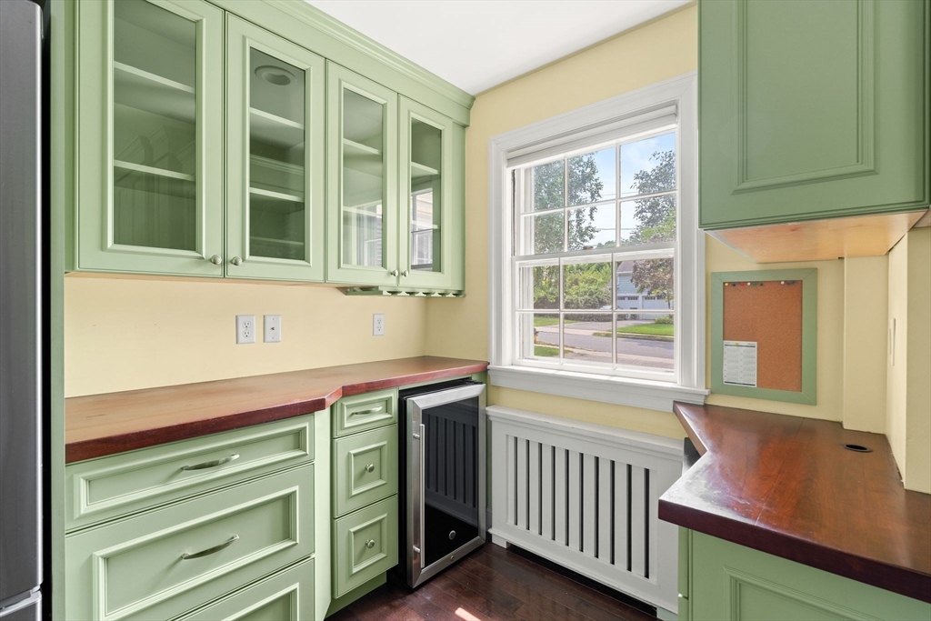 49 Hastings Road Belmont, MA 02478 - Photo 9 of 35 Gallery Image 9