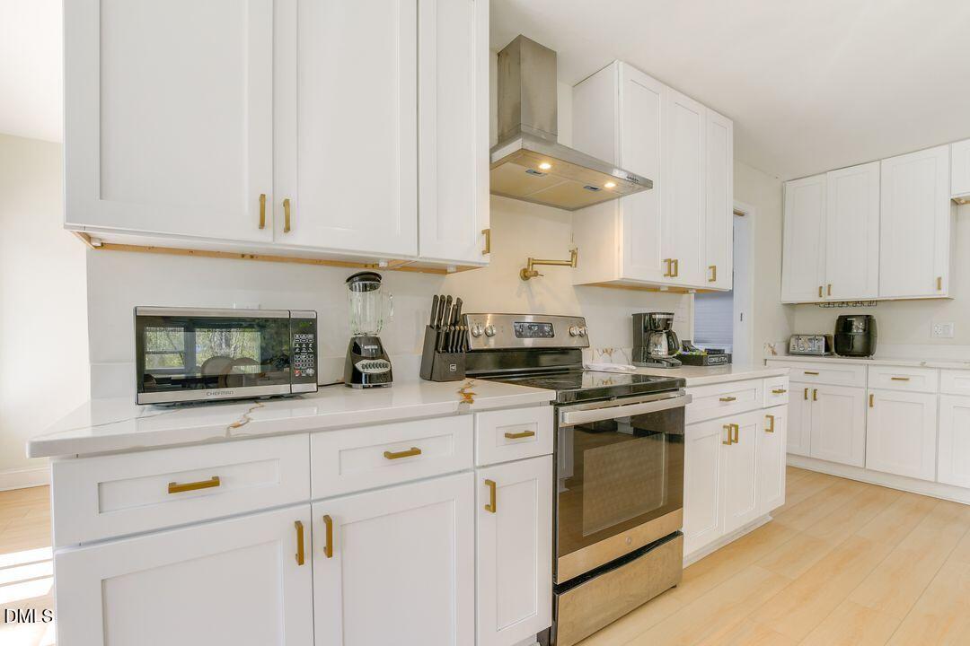 4114 Trotter Ridge Road Durham, NC 27707 - Photo 4 of 27 a0FPl00000JQeTWMA1