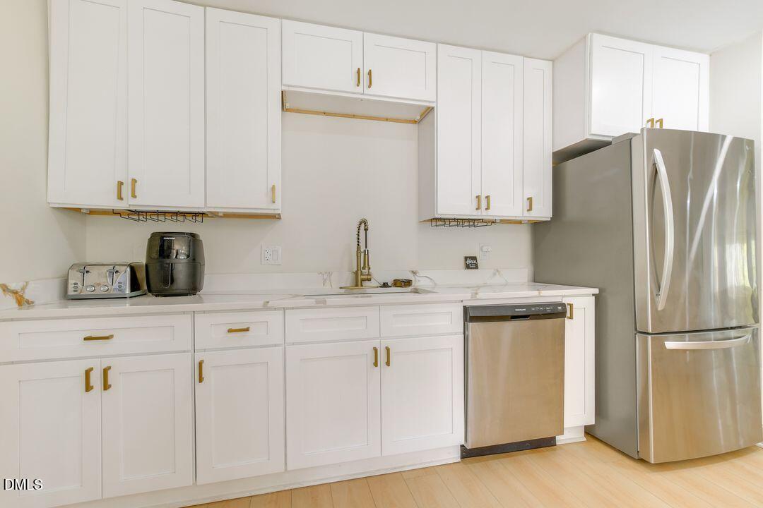 4114 Trotter Ridge Road Durham, NC 27707 - Photo 5 of 27 a0FPl00000JQuGXMA1