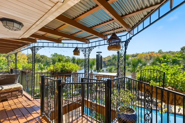 $1,200,000 | 2910 Lakeshore Court, Arlington, TX 76013