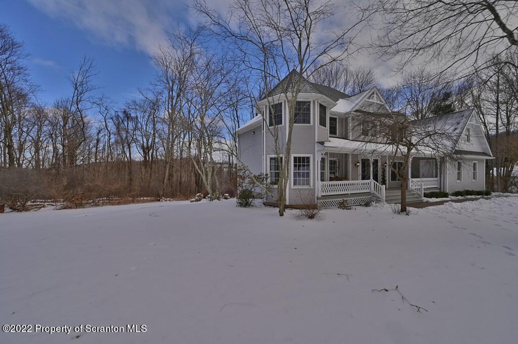 101 White Tail Run Road Dalton, PA 18414 - Photo 3 of 75 Gallery Image 3