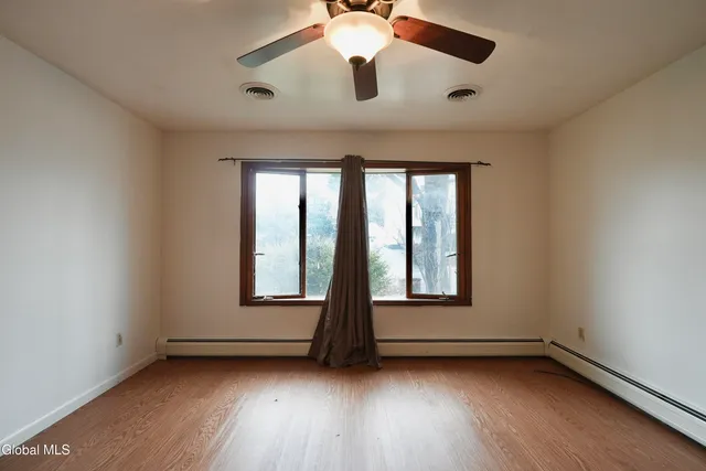 $299,500 | 2527 Barton Avenue, Rotterdam, NY 12306