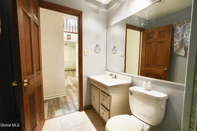 $299,500 | 2527 Barton Avenue, Rotterdam, NY 12306