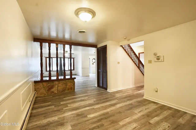 $299,500 | 2527 Barton Avenue, Rotterdam, NY 12306