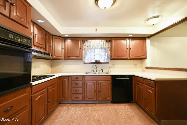 $299,500 | 2527 Barton Avenue, Rotterdam, NY 12306