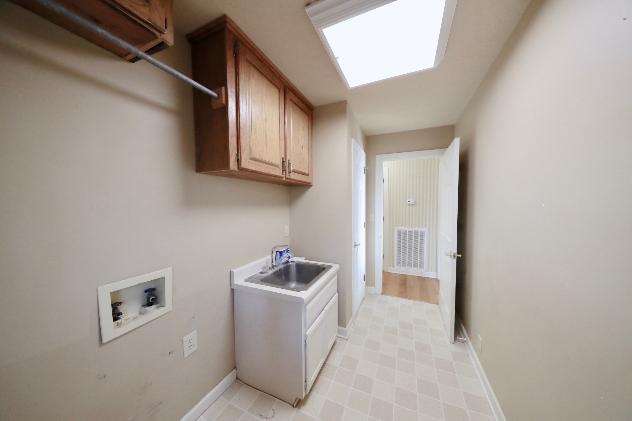 6982 New Chapel Road Springfield, TN 37172 - Photo 17 of 32 a room with storage and utility