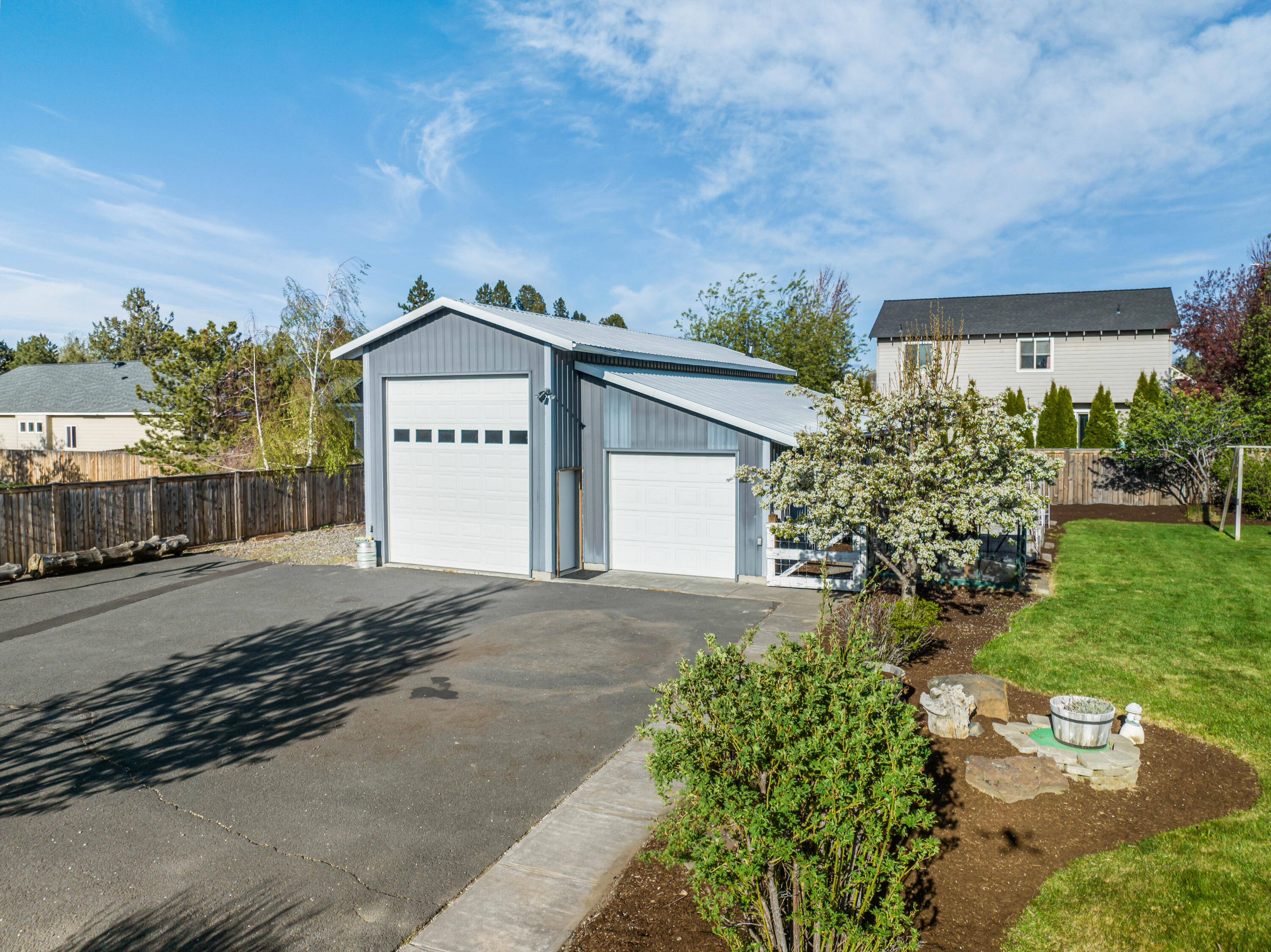 61930 Pettigrew Road Bend, OR 97702 - Photo 43 of 48 13-Aerial