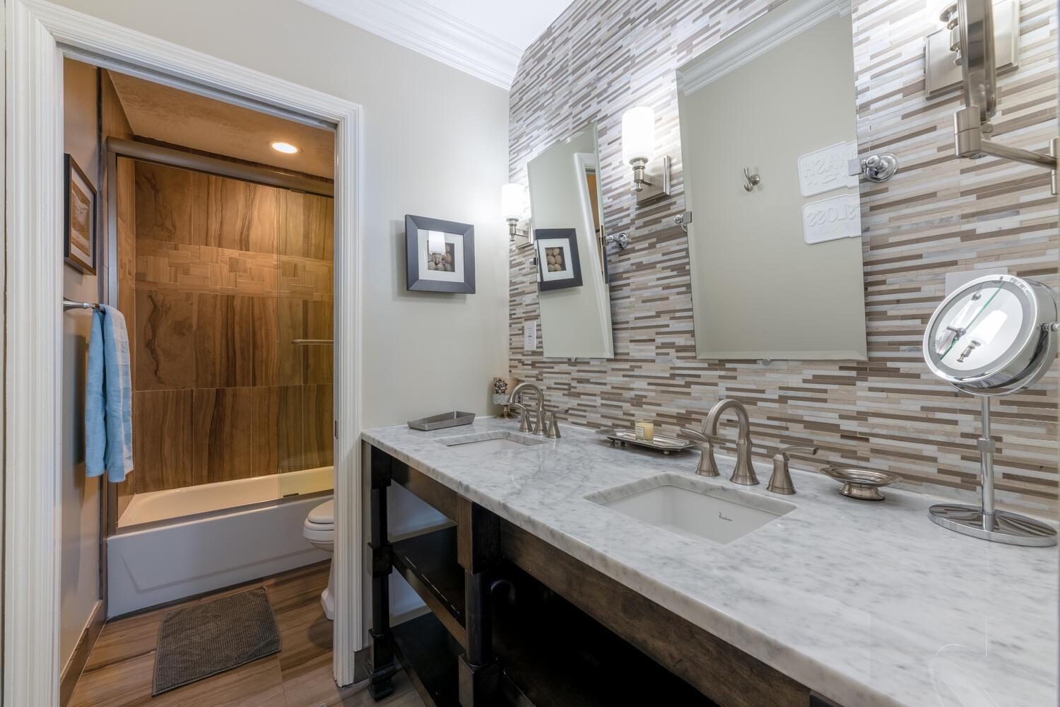 916 Dolphin Drive Jupiter, FL 33458 - Photo 23 of 64 2nd Floor Guest Bedroom