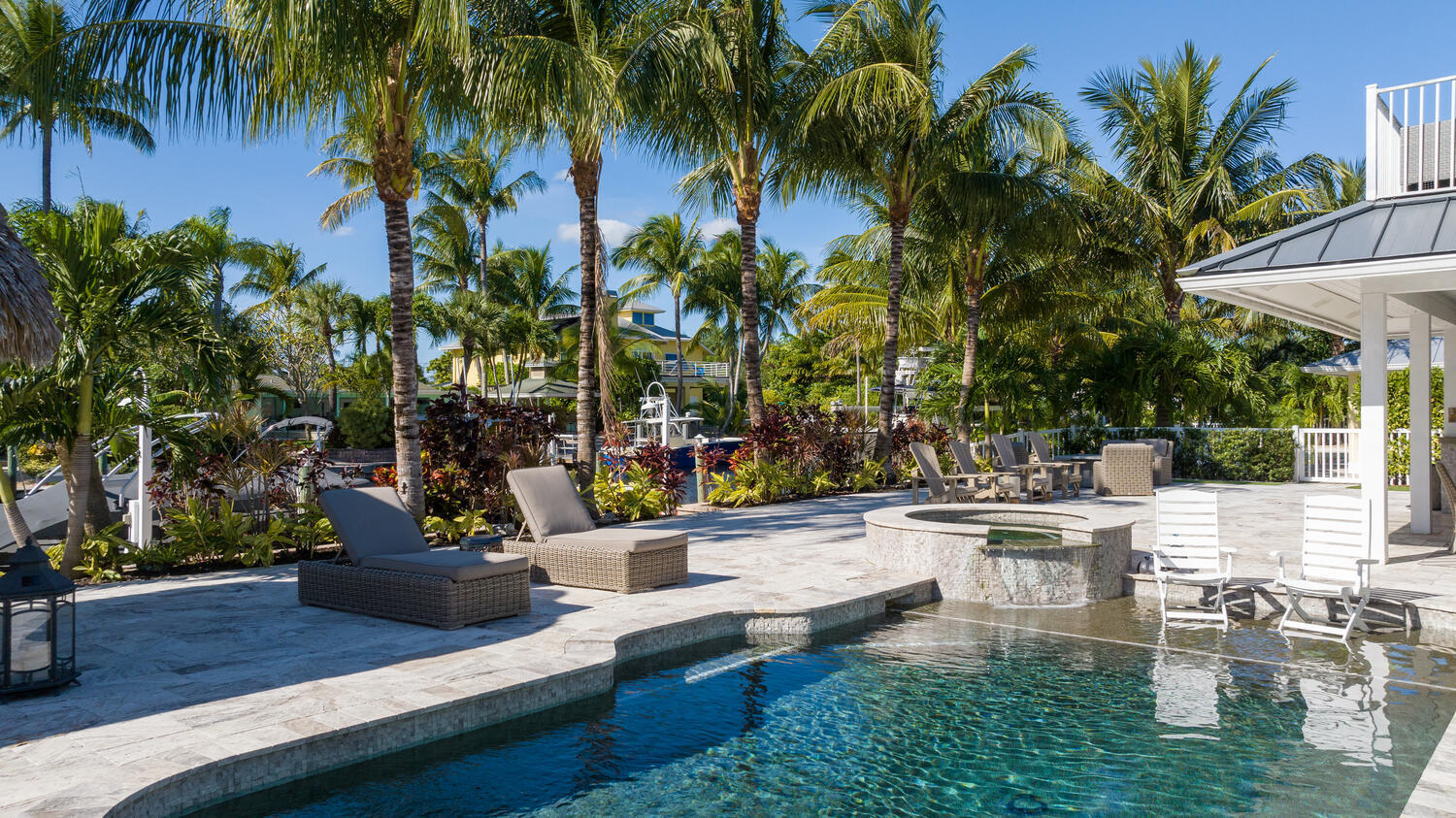 916 Dolphin Drive Jupiter, FL 33458 - Photo 29 of 64 Backyard