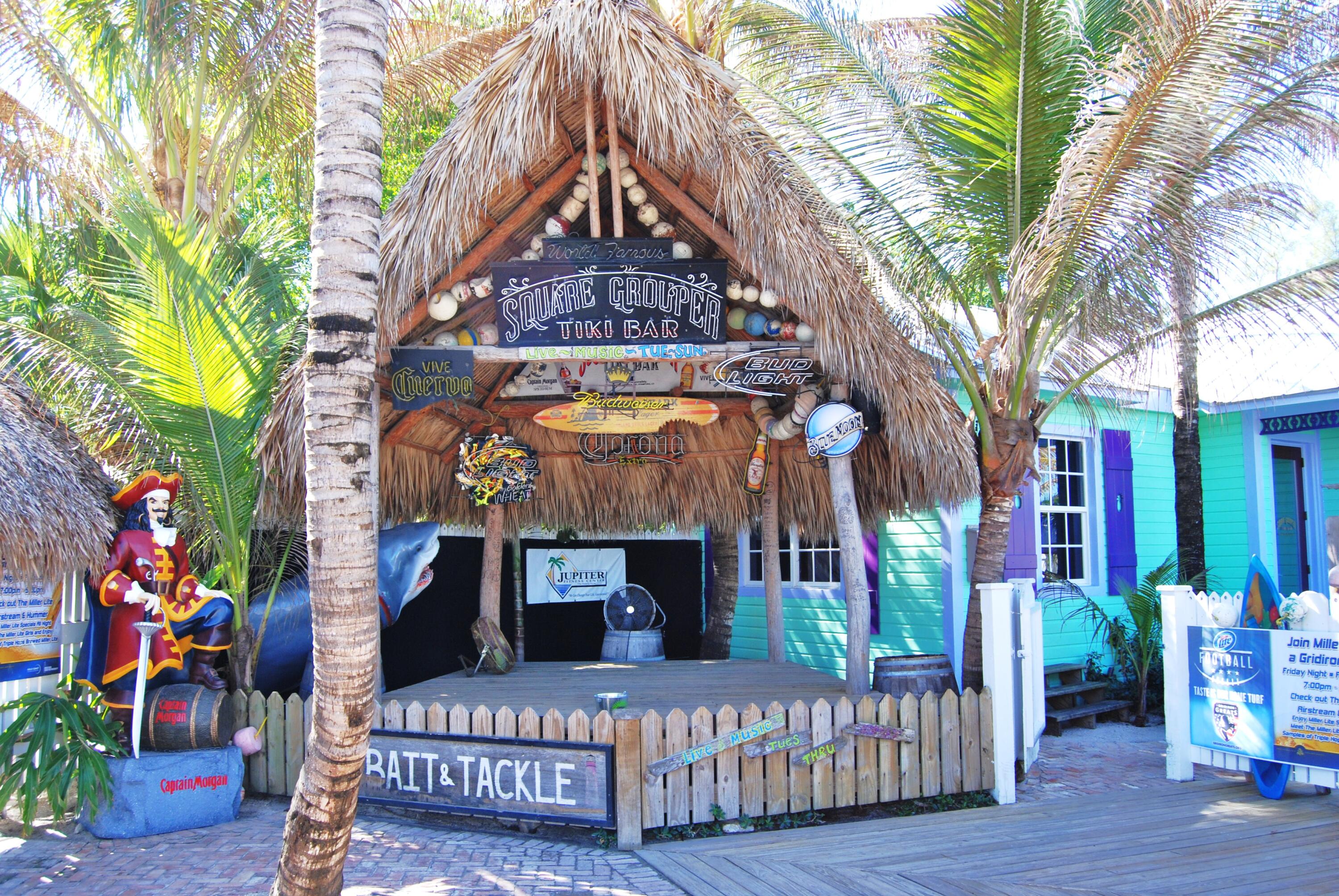 916 Dolphin Drive Jupiter, FL 33458 - Photo 55 of 64 LOCAL DINING