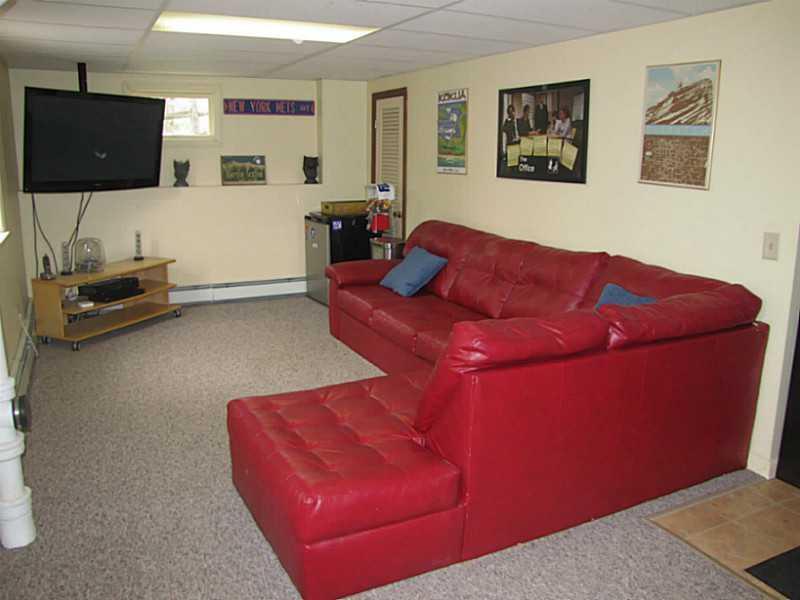 8 Pine Point Road Cape Elizabeth, ME 04107 - Photo 28 of 35 Den/Family/Great Room. Bonus room in...