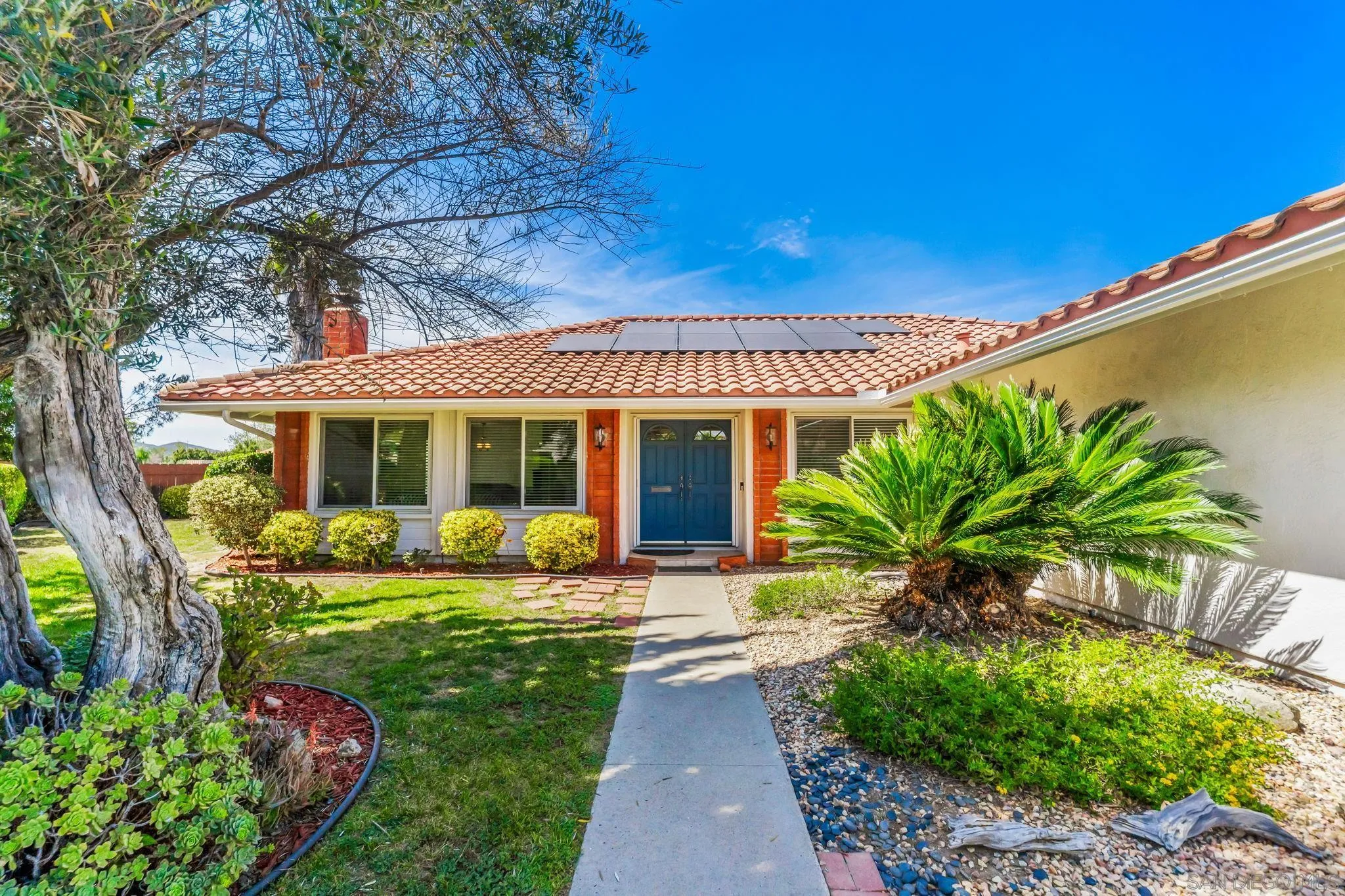 12640 Calma Court Rancho Bernardo, CA 92128 - Photo 2 of 23