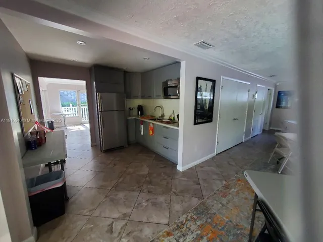 $139,900 | 649 West Oakland Park Boulevard, Unit 103A, Oakland Park, FL 33309