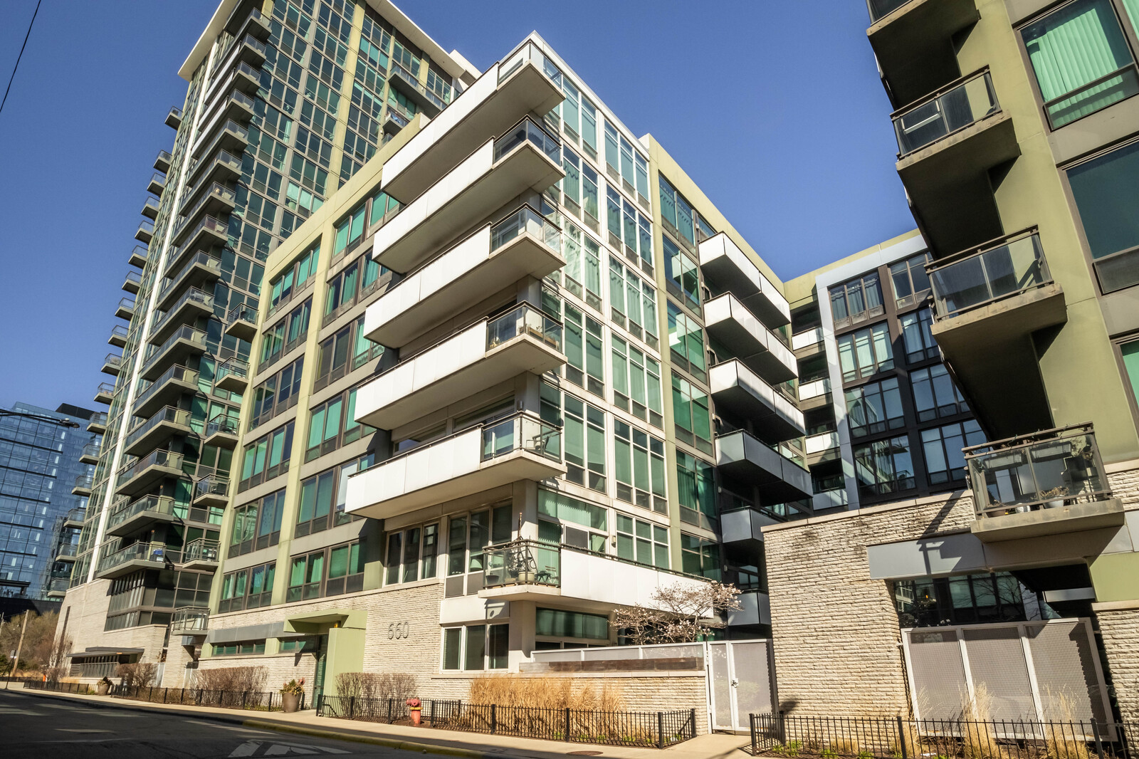 660 West Wayman St Unit 403B