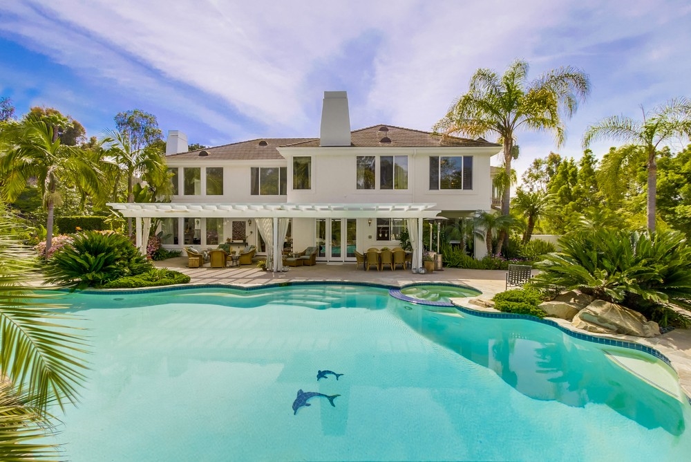 6738 Rancho Lakes Court Rancho Santa Fe, CA 92067 - Photo 3 of 25