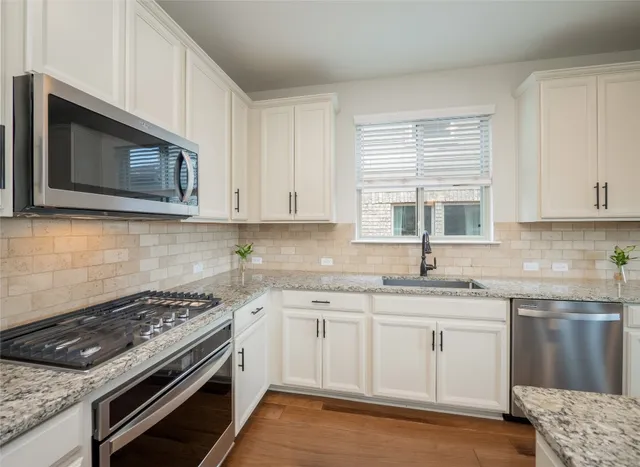 $459,000 | 19008 Medio Cove, Austin, TX 78738