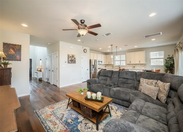 $459,000 | 19008 Medio Cove, Austin, TX 78738